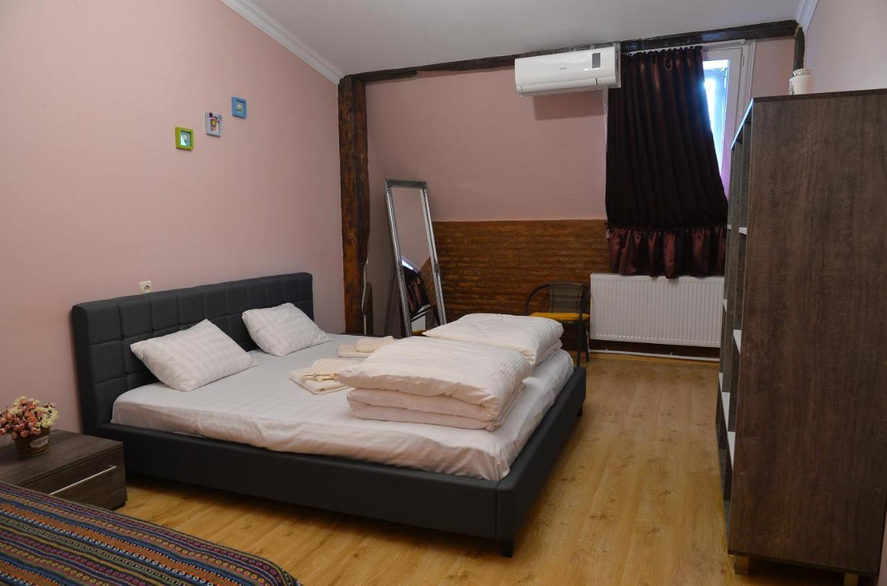 Natia'S Apartment On Dadiani St. Tiflis Dış mekan fotoğraf